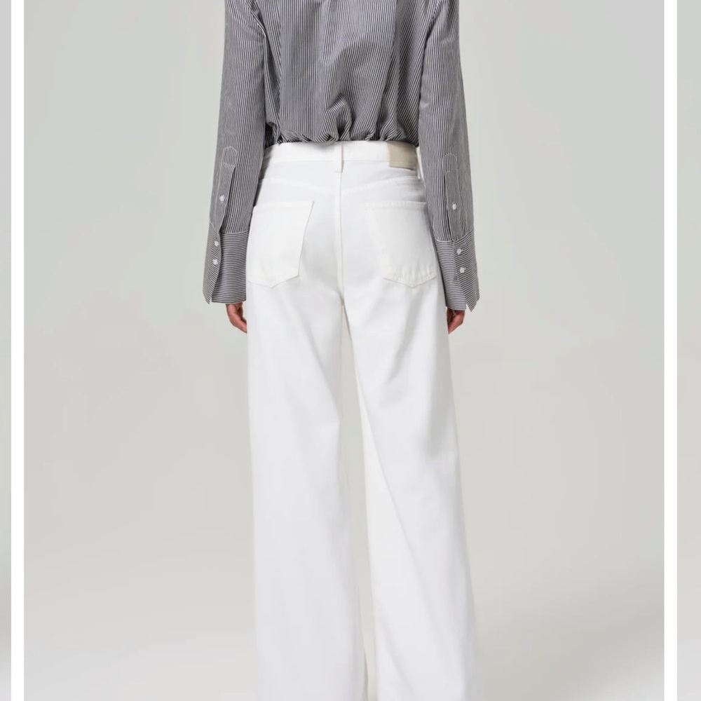 Citizens of humanity Paloma jeans in white. Size 23.